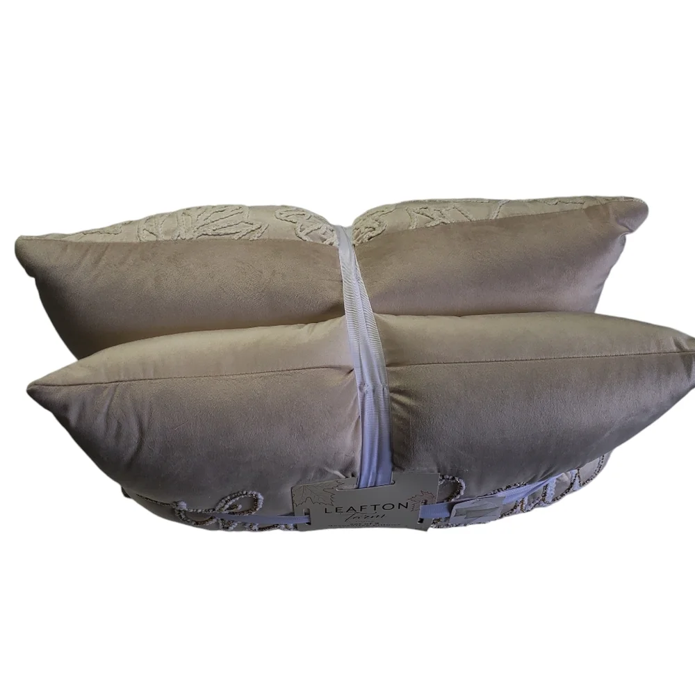 NEW Leafton Farm Set Of 2 Decorative Pillows Autumn/Fall Home Throw Pillows